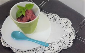 מתכון סורבה מלון, אבוקדו, תמרים ודובדבנים